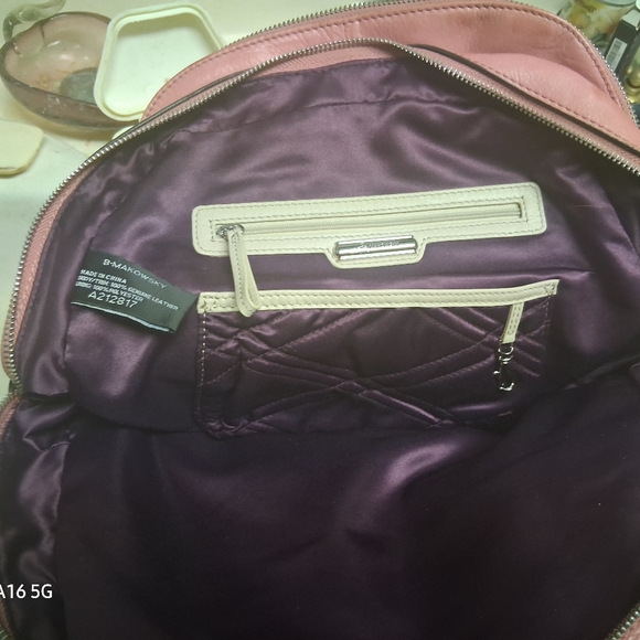 B. Makowsky Pink Leather Handbag - Picture 5 of 6